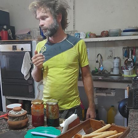 Hostel La Casa Del Patio Bb Bahía Blanca Екстериор снимка
