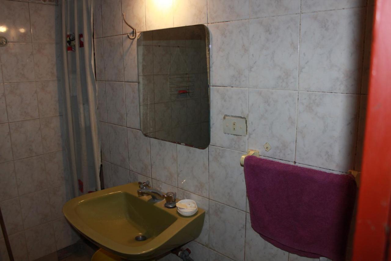 Hostel La Casa Del Patio Bb Bahía Blanca Екстериор снимка